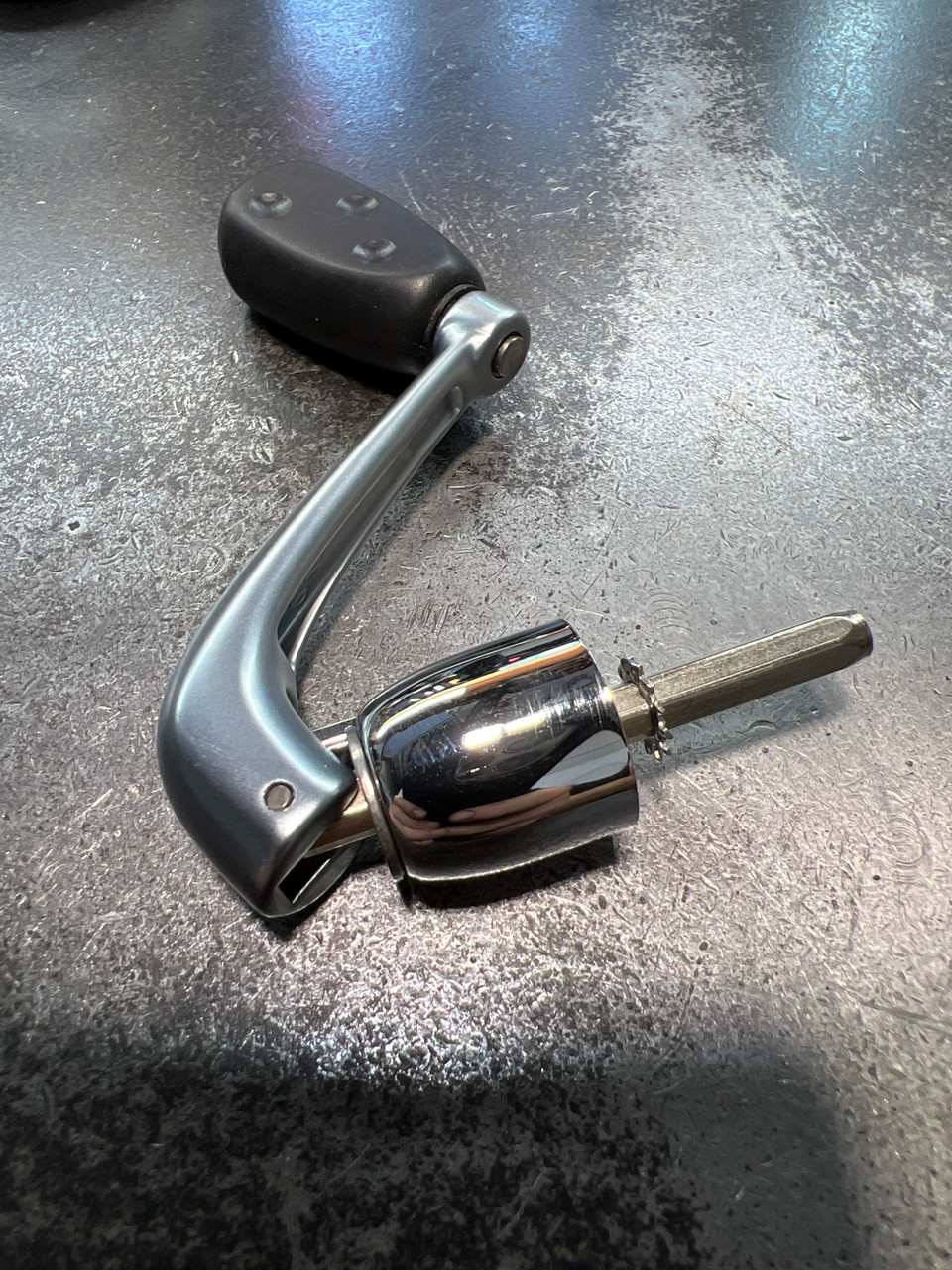 1085600 HANDLE ASSEMBLY