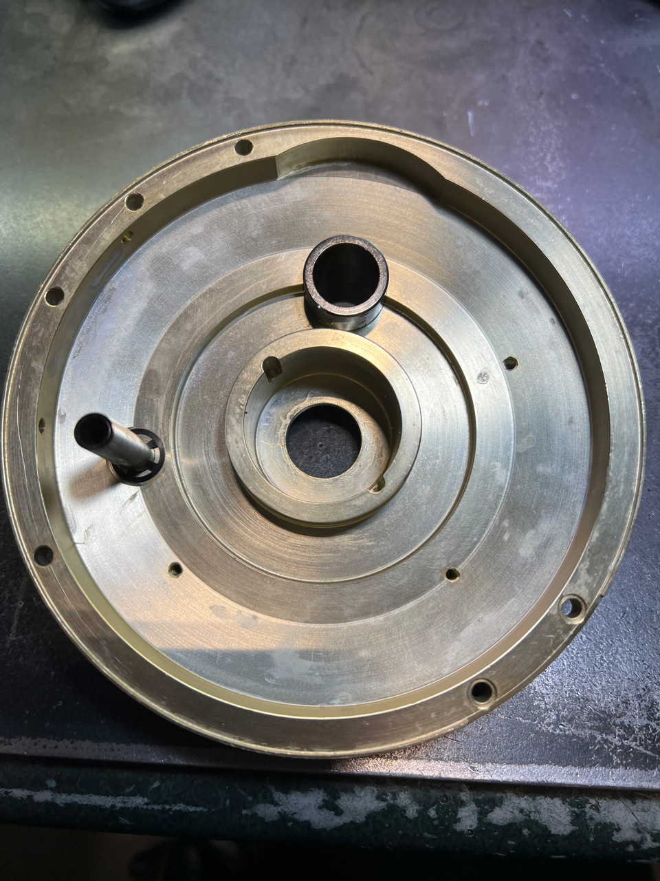 GF324-01 G/Side Cvr Assm SA80W