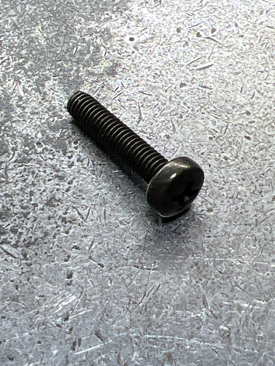 103-512 - Case Cover Screw