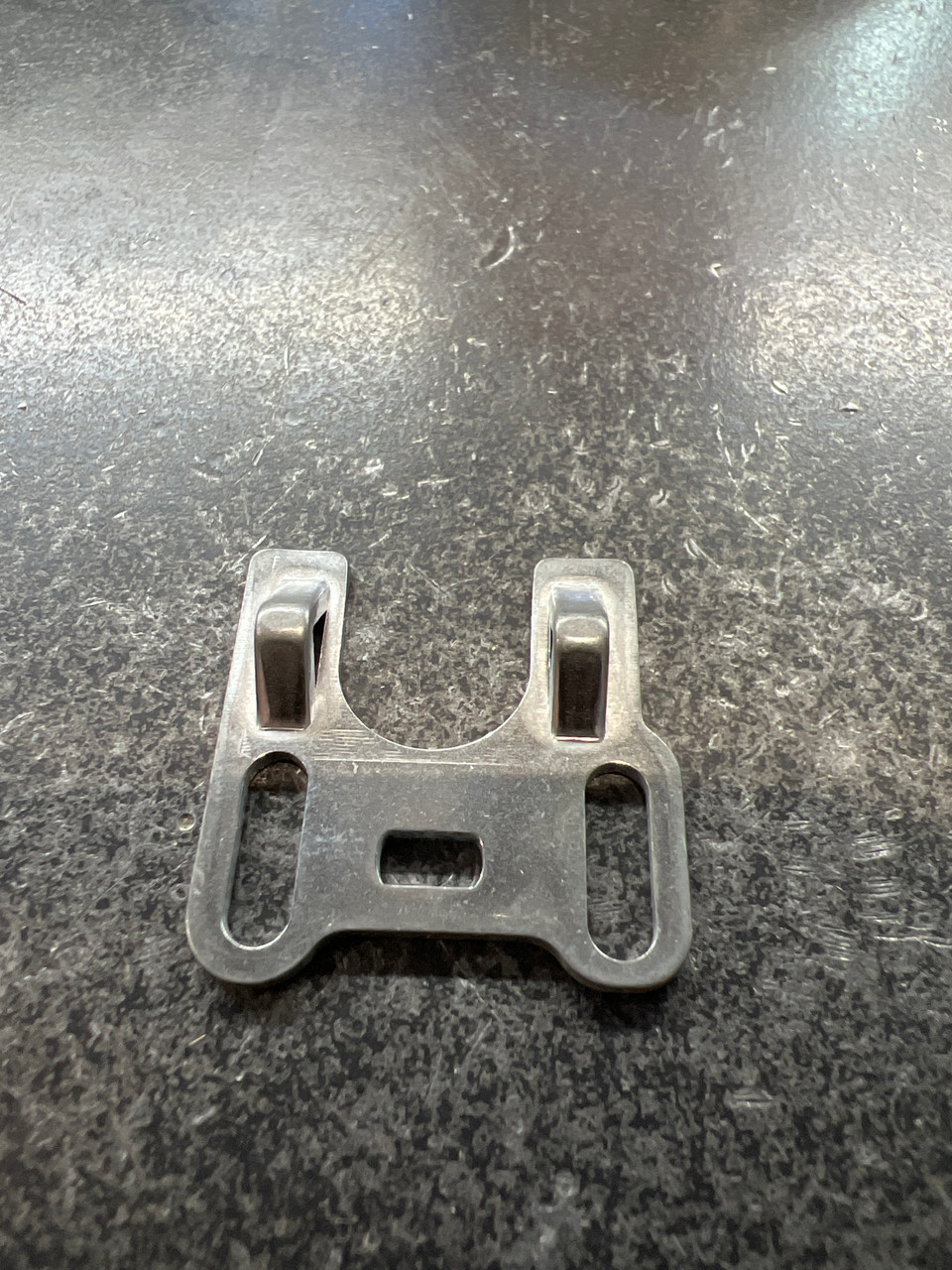 E63-6101 Yoke Plate