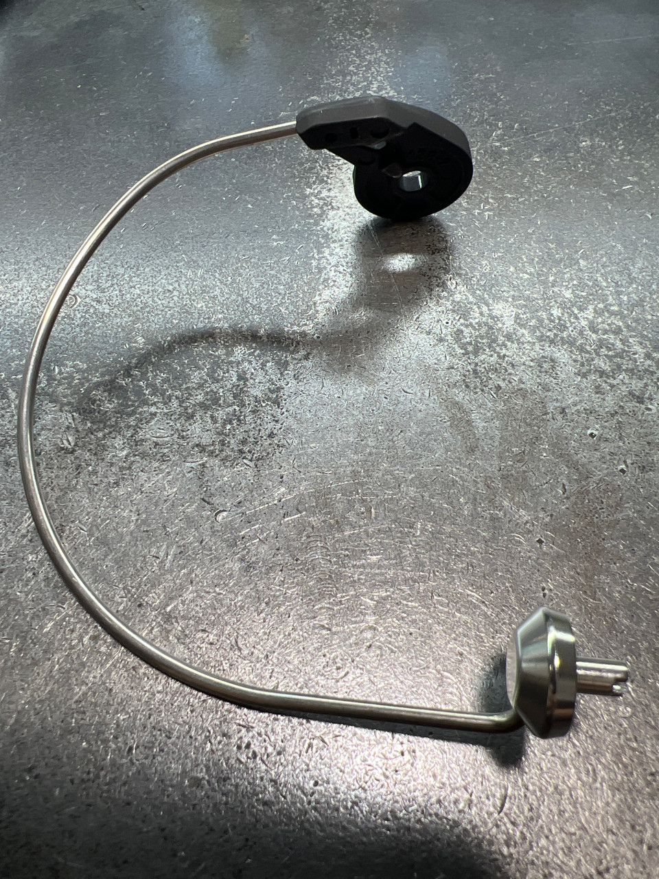 DAD317-01 Bail Holder Assy BT80