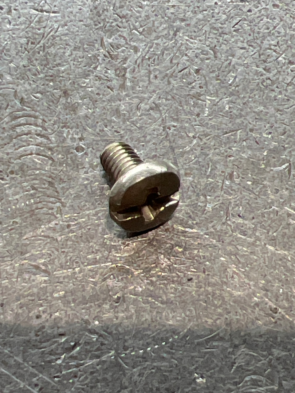 RF053-01 Bearing Ret Screw LTL16