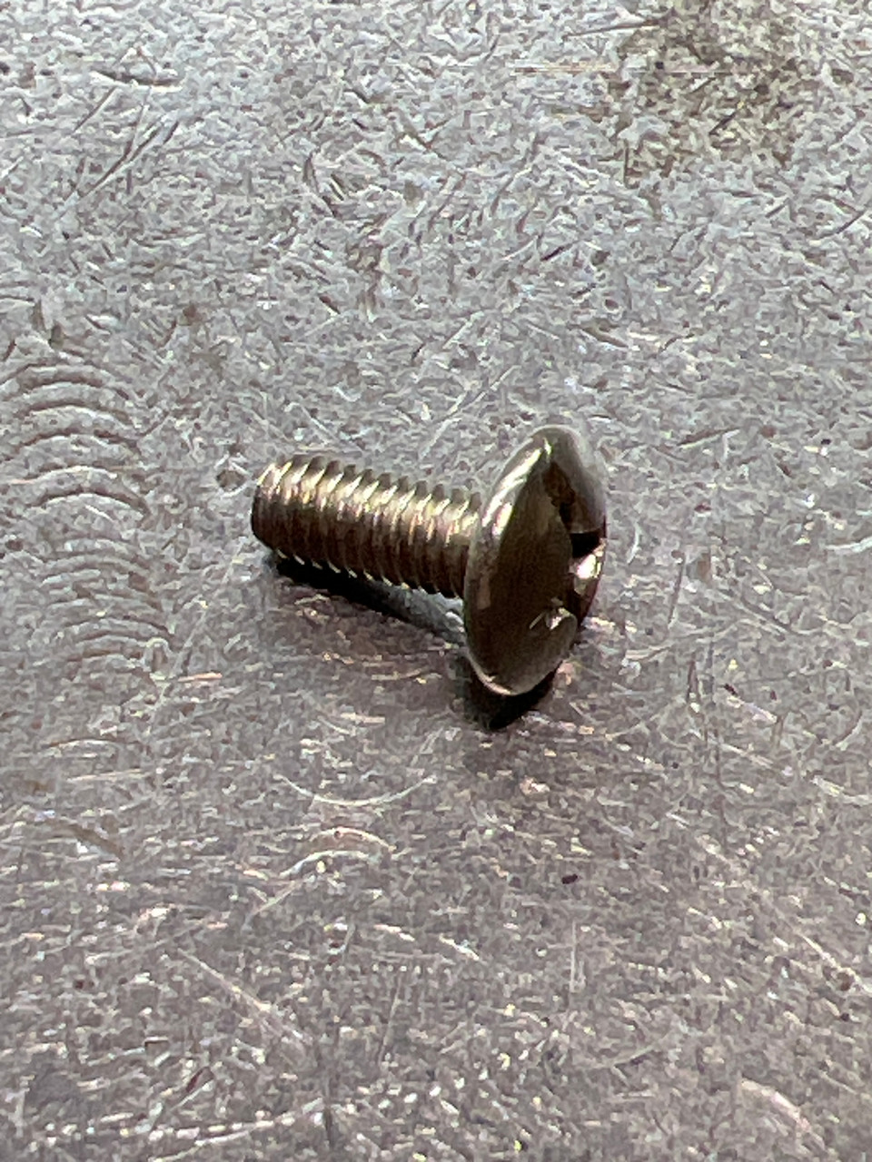QAF115-01 Screw