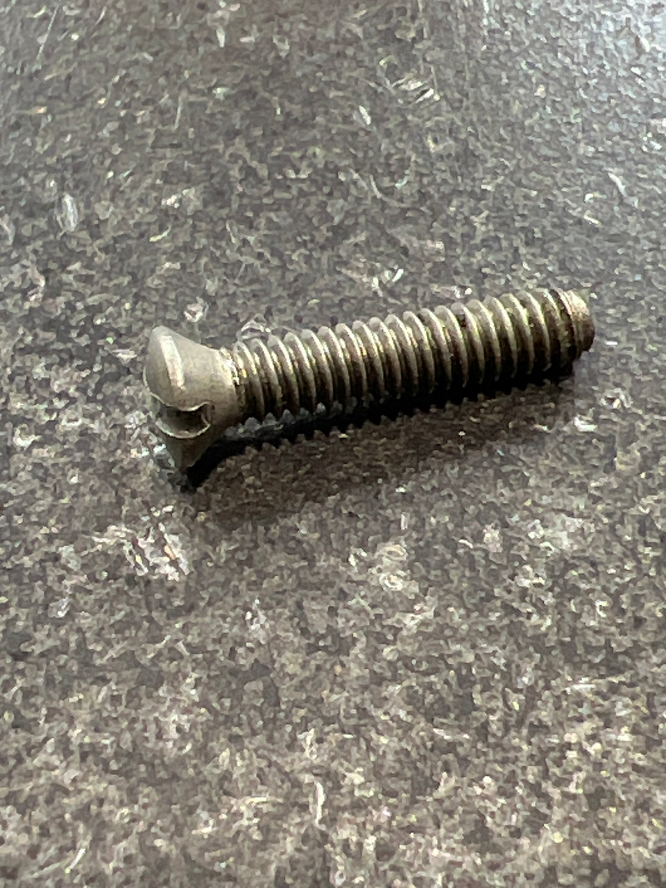 1183182 SCREW 39-9