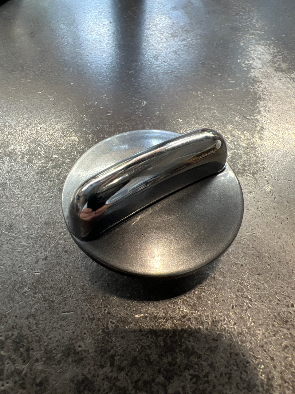 1094998 DRAG KNOB ASSY