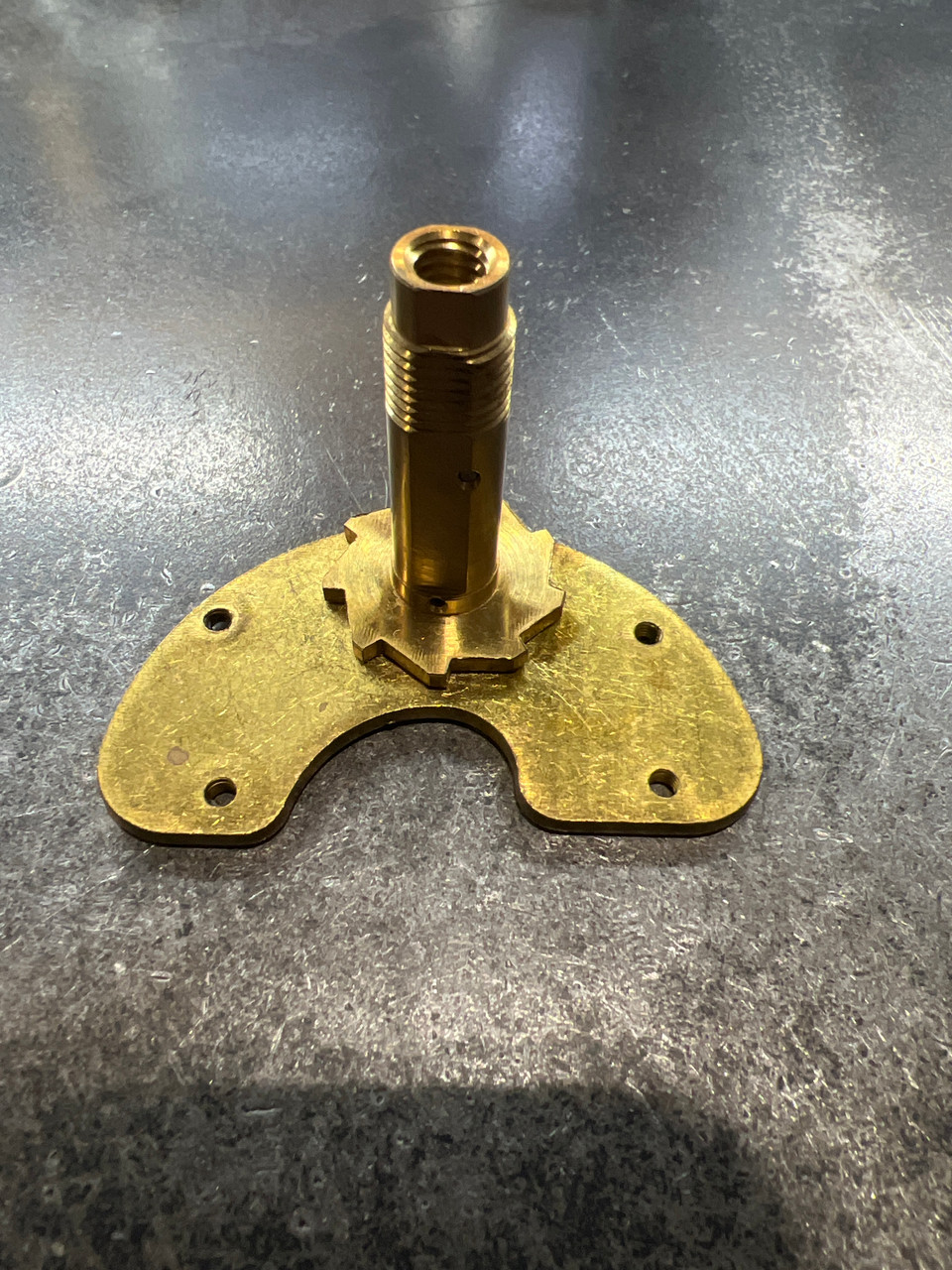 1066184 MAIN PLATE ASSY RT4/0-6/0