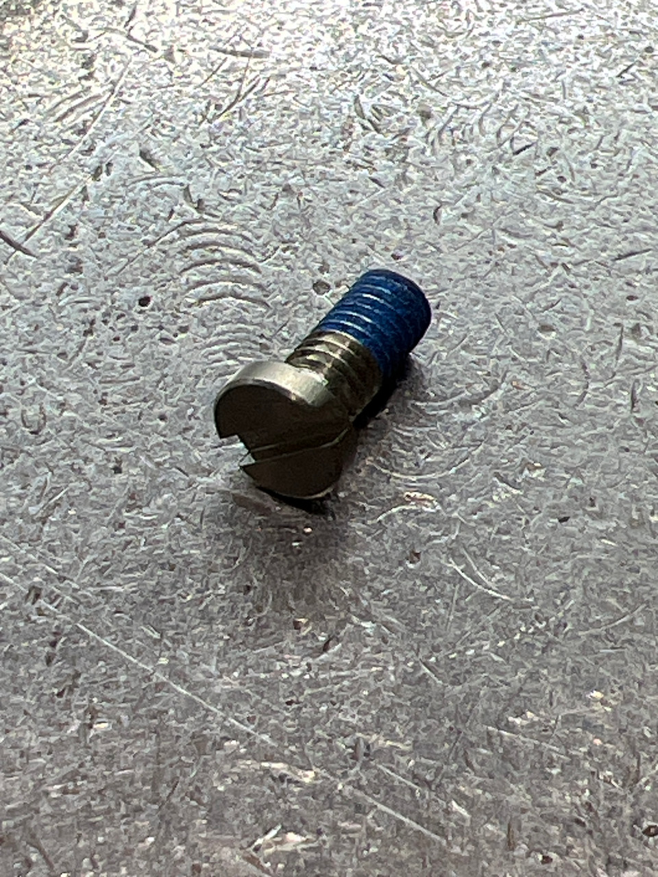 10F8M CLUTCH LEVER SCREW (BNT2887 & TGT0285)