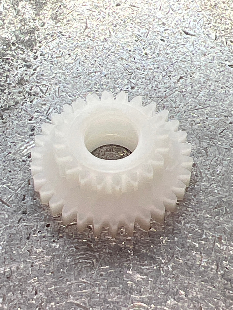 10NXK IDLE GEAR D (TGT0541)