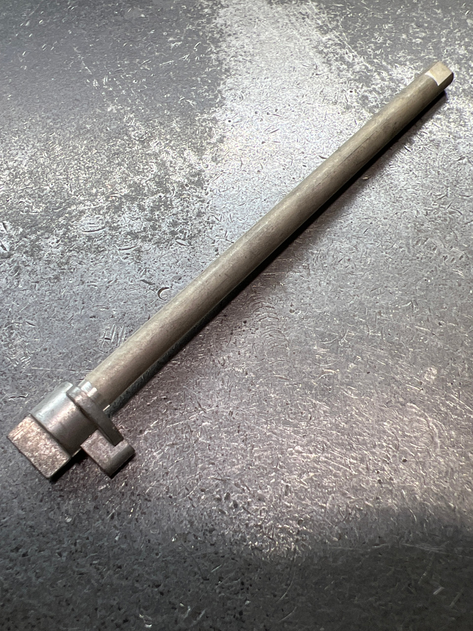 110-500 LEVER SHAFT