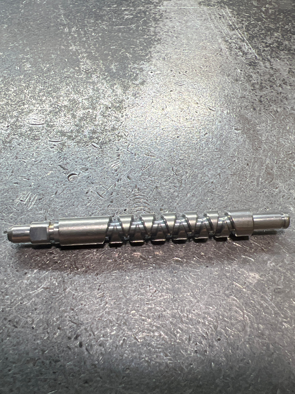 83966 WORM SHAFT, 6630