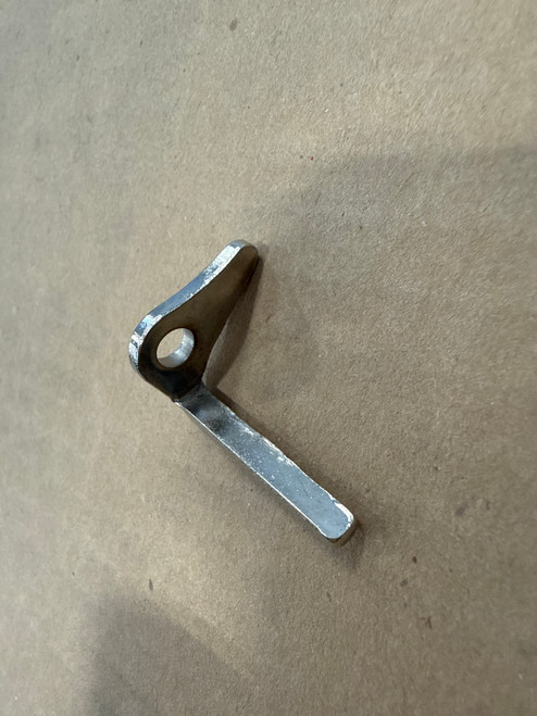 60086 KICK LEVER COM6 - D