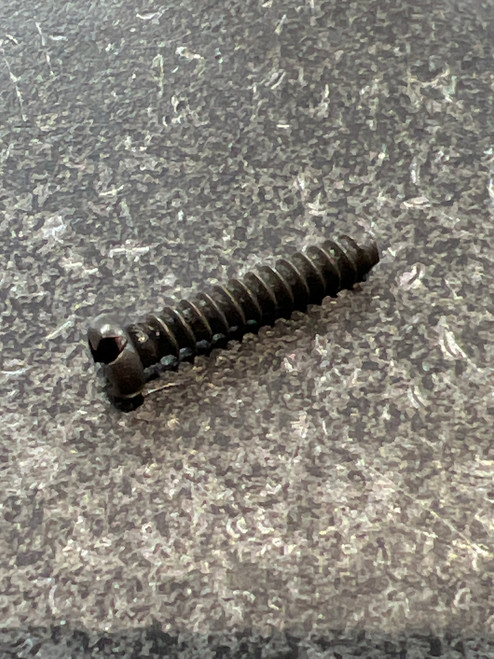 E90-9801 SIDE COVER SCREW