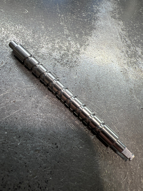 QF072-01 Worm Shaft OFL30