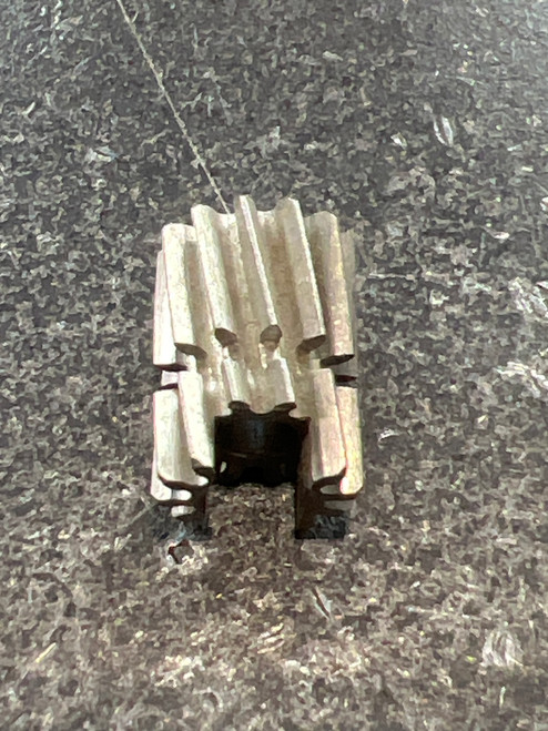 1181336 GEAR PINION 13-155LH