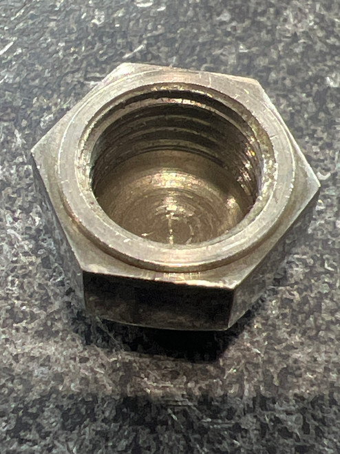 E18-0701 HANDLE NUT