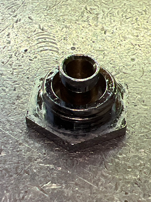 10FCD DRIVE SHAFT SCREW (TT 0213)