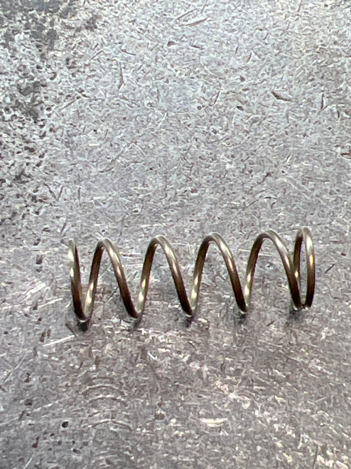 10KXQ DRIVE SHAFT SPRING (TGT0996 & TT 0211)