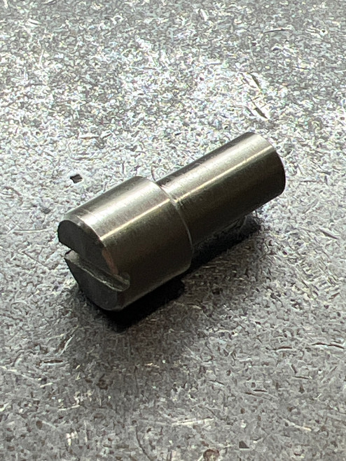 B-1444 10-24 BASE CLAMP FRAME SLEEVE NUTS