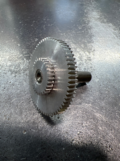 82582 DRIVE GEAR, 900