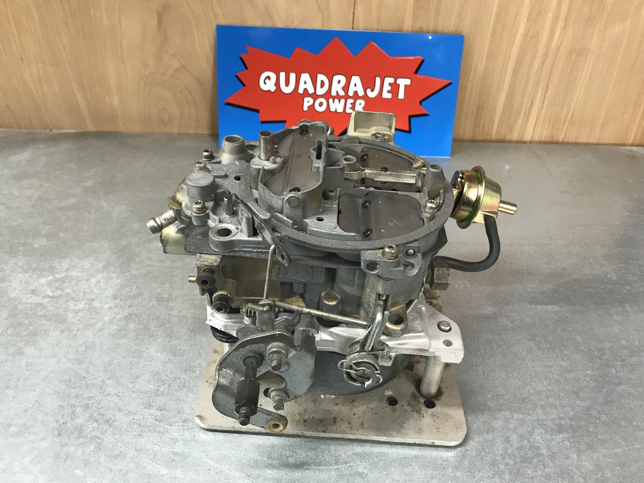 Chevrolet 1983 17084226