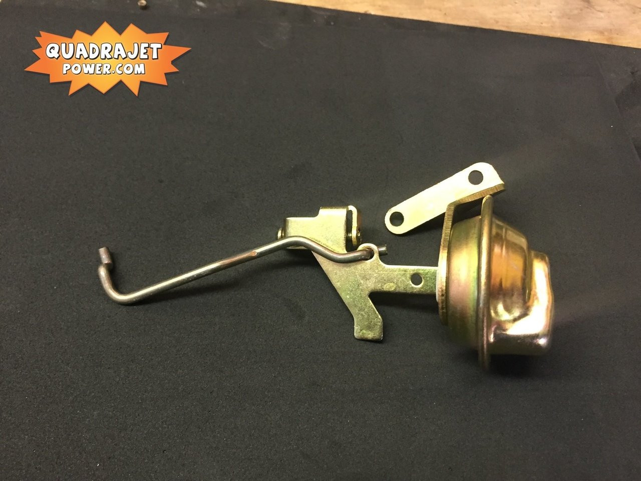 Choke pull off Vacuum Brake 880, New with linkage rod - Quadrajet Choke pull off Vacuum Brake 880, New with linkage rod - Quadrajet