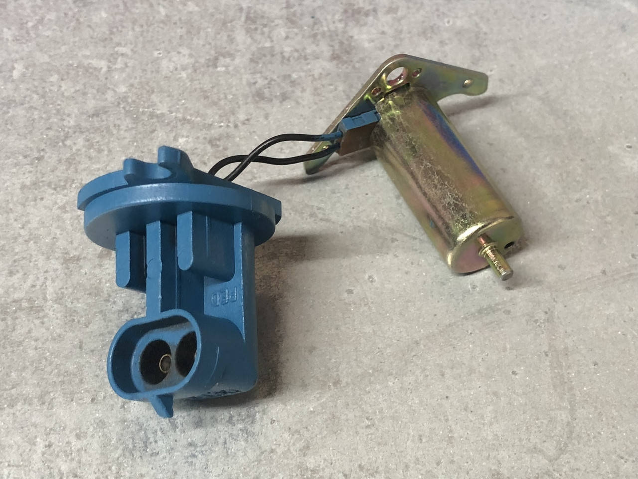C10【♯043】MicroAce 4048069 4034328 Turbo mfs core CHRA For Volvo Mack Truck