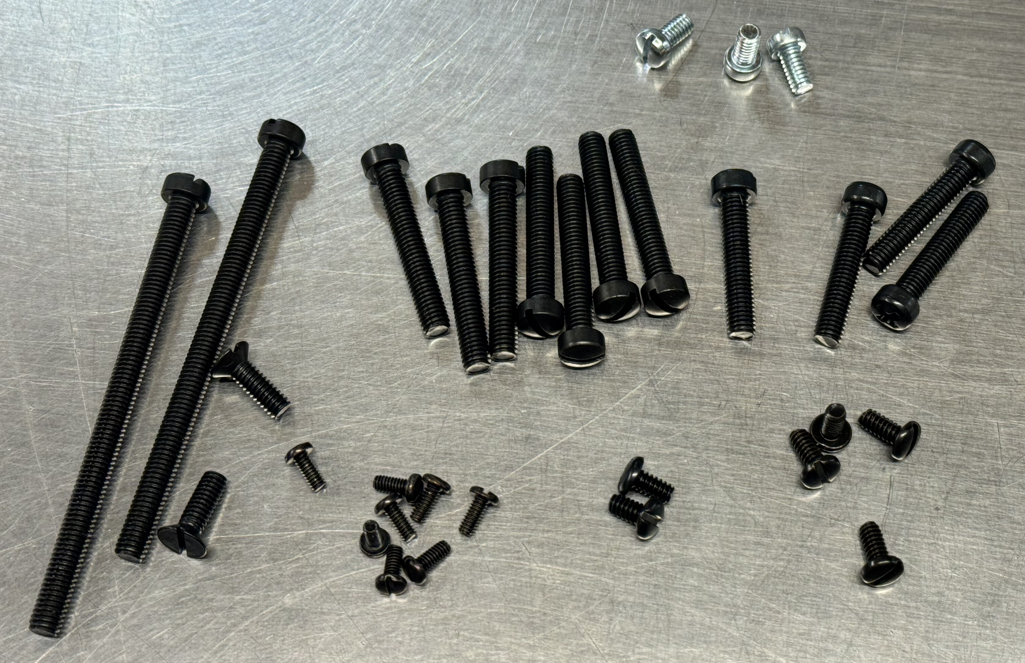Complete Quadrajet screw kit 75-89 - Quadrajet Power Store