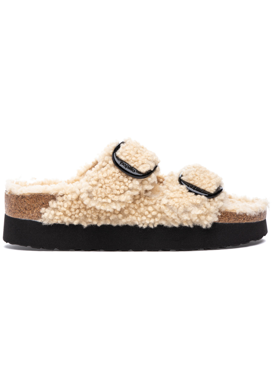 blue and white chappal