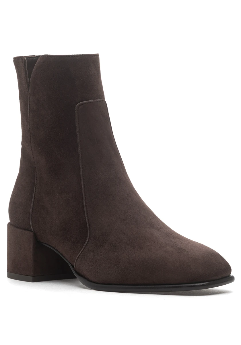 Mink Velvet