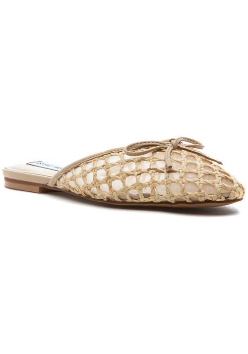 【Steve Madden】ON DECK NATURAL RAFFIA★おしゃかわサンダル!! Buy On Deck Natural Raffia Flat Sandals Online in UAE