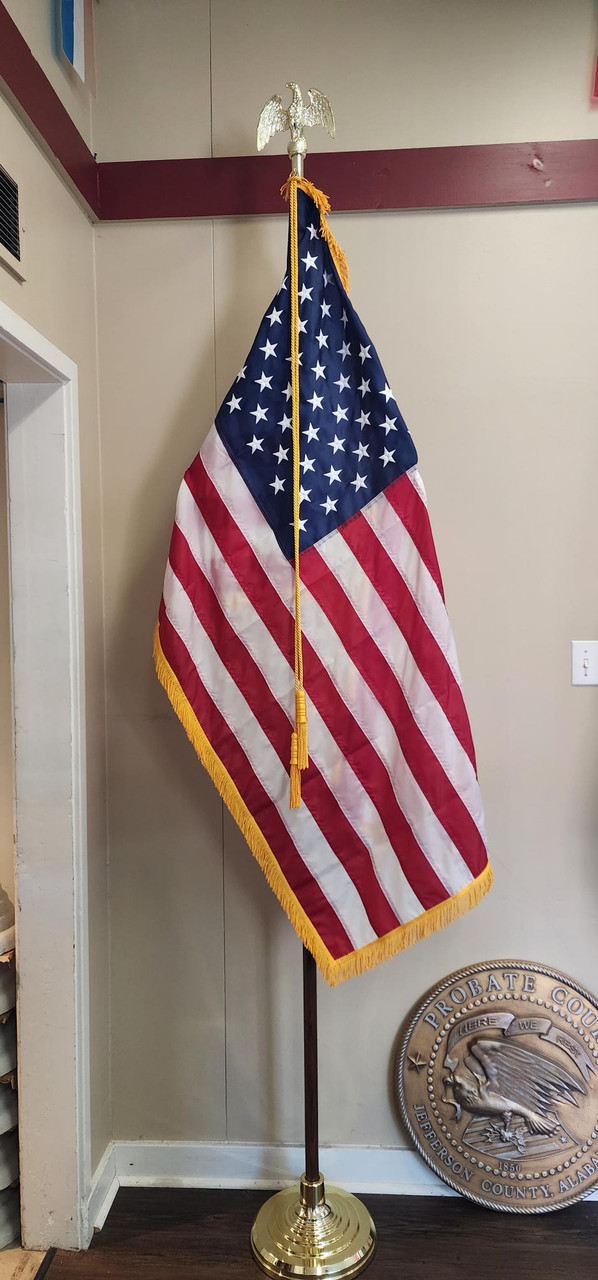 Show your pride with a flag spreader