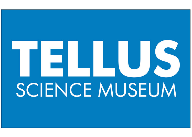 Tellus Science Museum Custom Flag Package