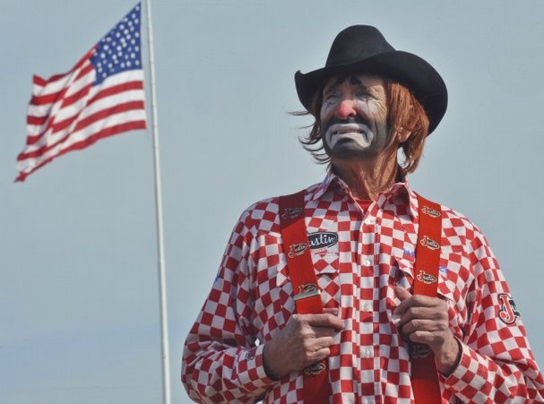 FlagCenter Flag Appears in Local News at Rodeo Show