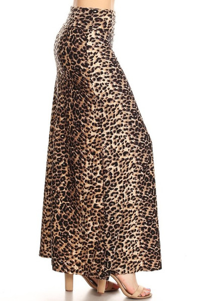 Wholesale Buttery Soft Black and White Wide Stripe Plus Size Maxi Skirt Wholesale Buttery Soft Black and White Wide Stripe Plus Size Maxi Skirt