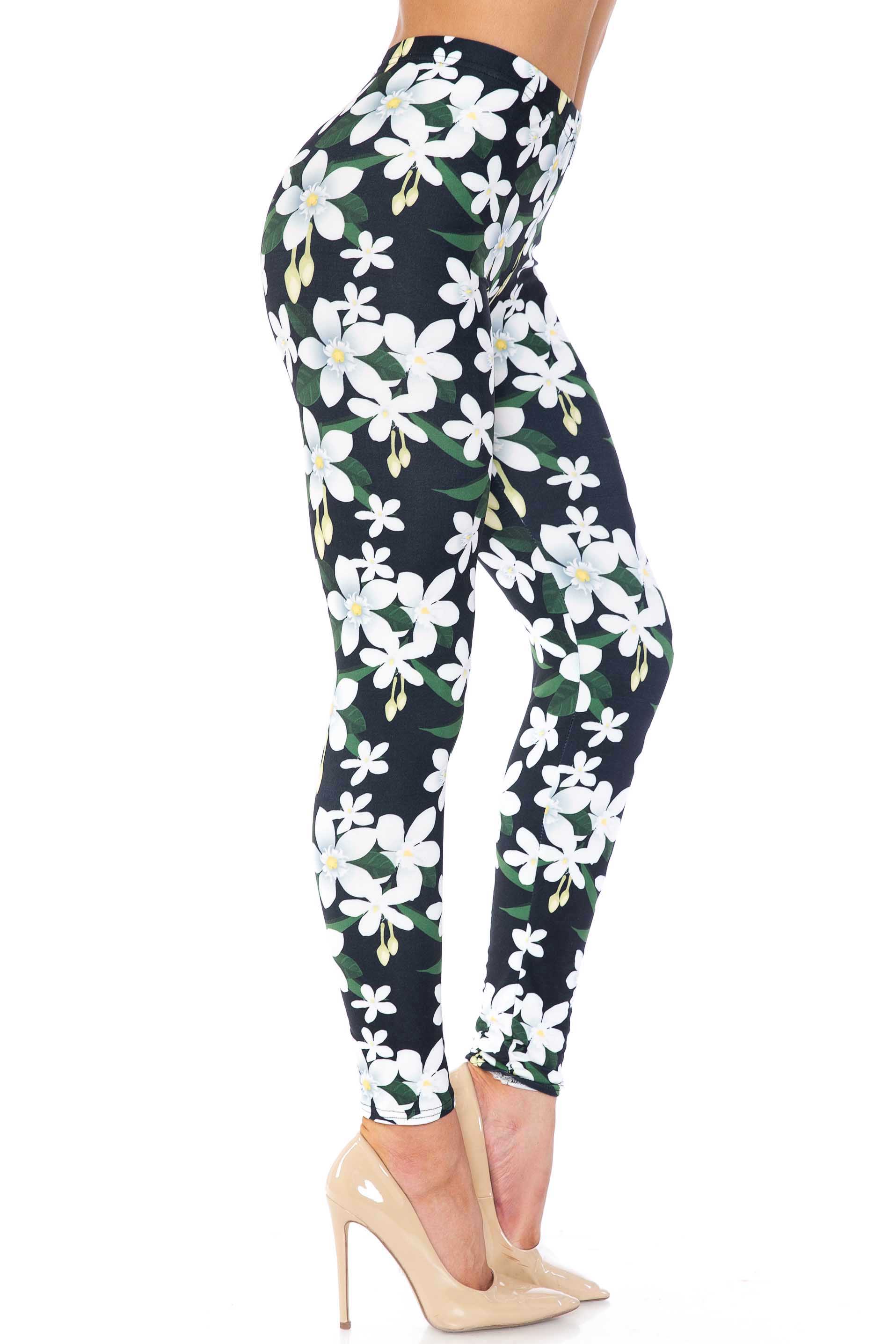 Wholesale Creamy Soft Daisy Bloom Leggings - USA Fashion™