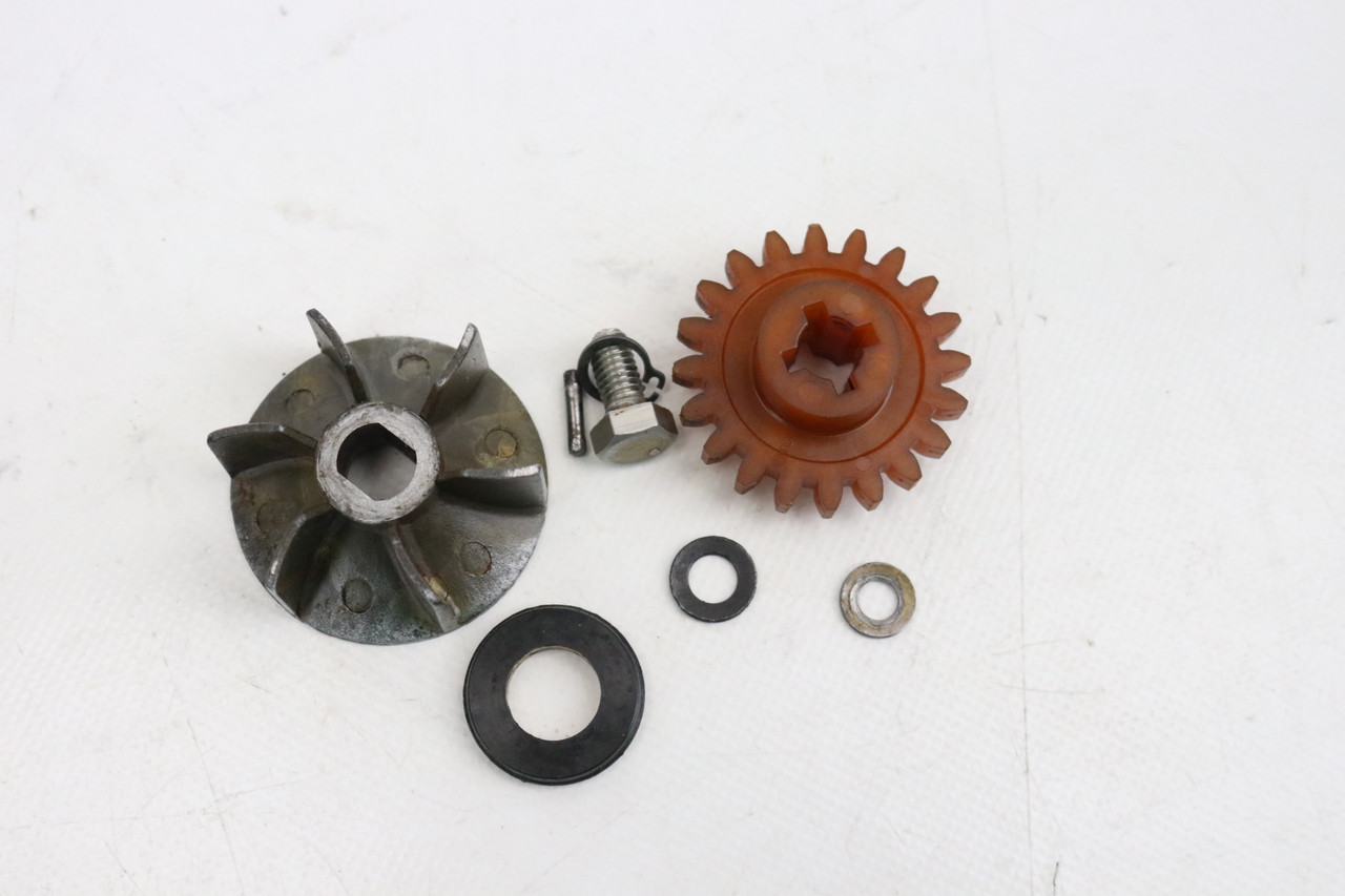 RMX250 90-98 RM250 90-95 Water Pump Impeller & Gear Suzuki 17491-28C10 #173