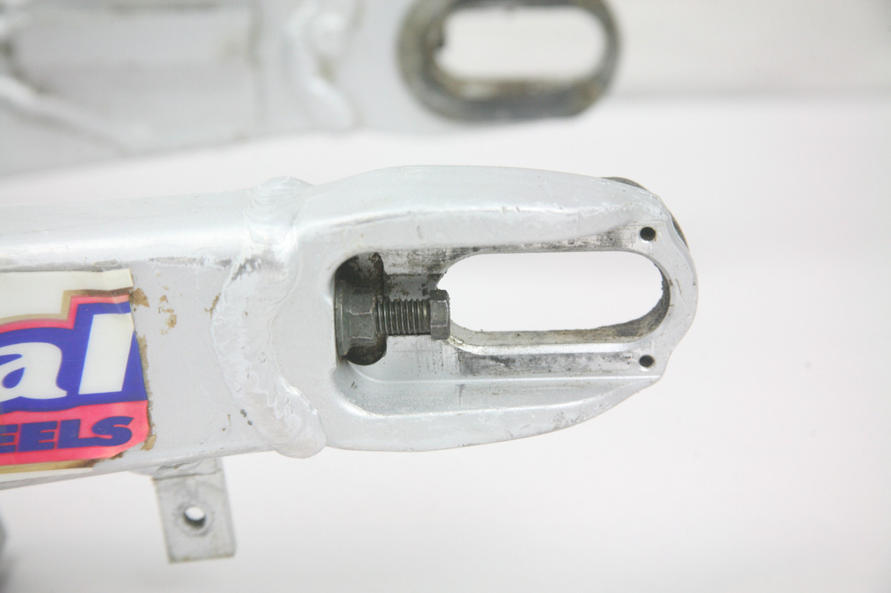 YZ125 YZ250 YZF WR WRF 2002 Swingarm Rear Swing Arm Yamaha 5NY2211000