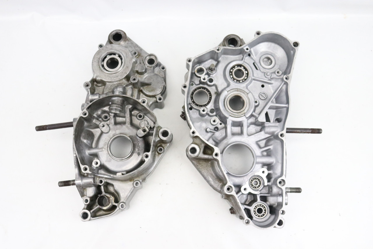 RM250 1996-2000 Crankcases Engine Cases Pair RH+LH Suzuki 11300-37840 #152