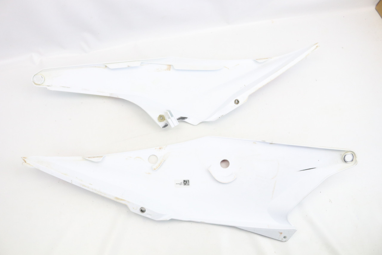 125-450 SX/F XC/F 2021 Side Panels Plastics White LH+RH KTM #236