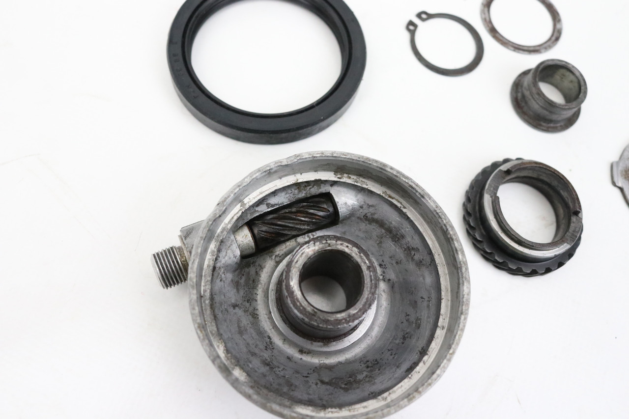 KDX200 89-92 KDX250 91 Speedo Drive Assy Kawasaki 410781073 #154