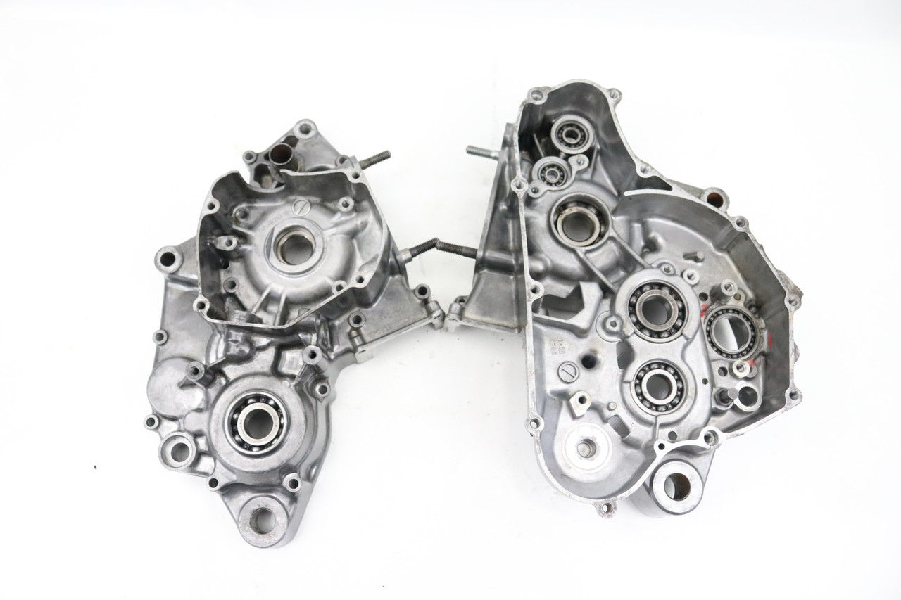 RM125 1998 Crankcases Engine Cases Pair RH+LH Suzuki 11300-36870 #110