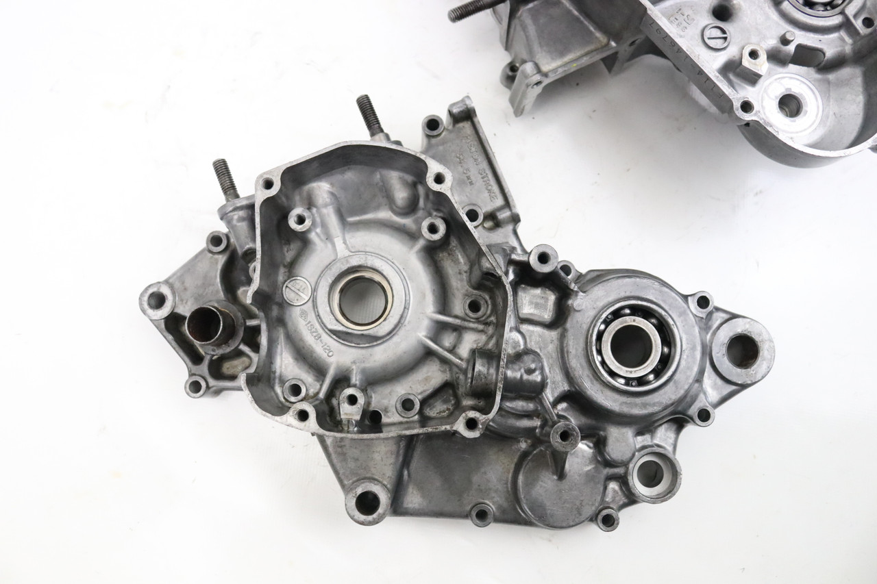 RM125 1998 Crankcases Engine Cases Pair RH+LH Suzuki 11300-36870 #110
