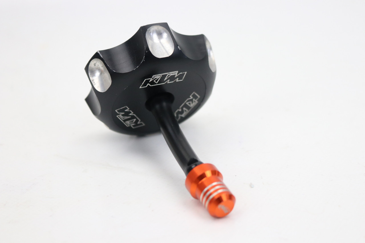125-560 SMR EXC 05-07 Fuel Tank Cap Lid KTM 59007008044 #276