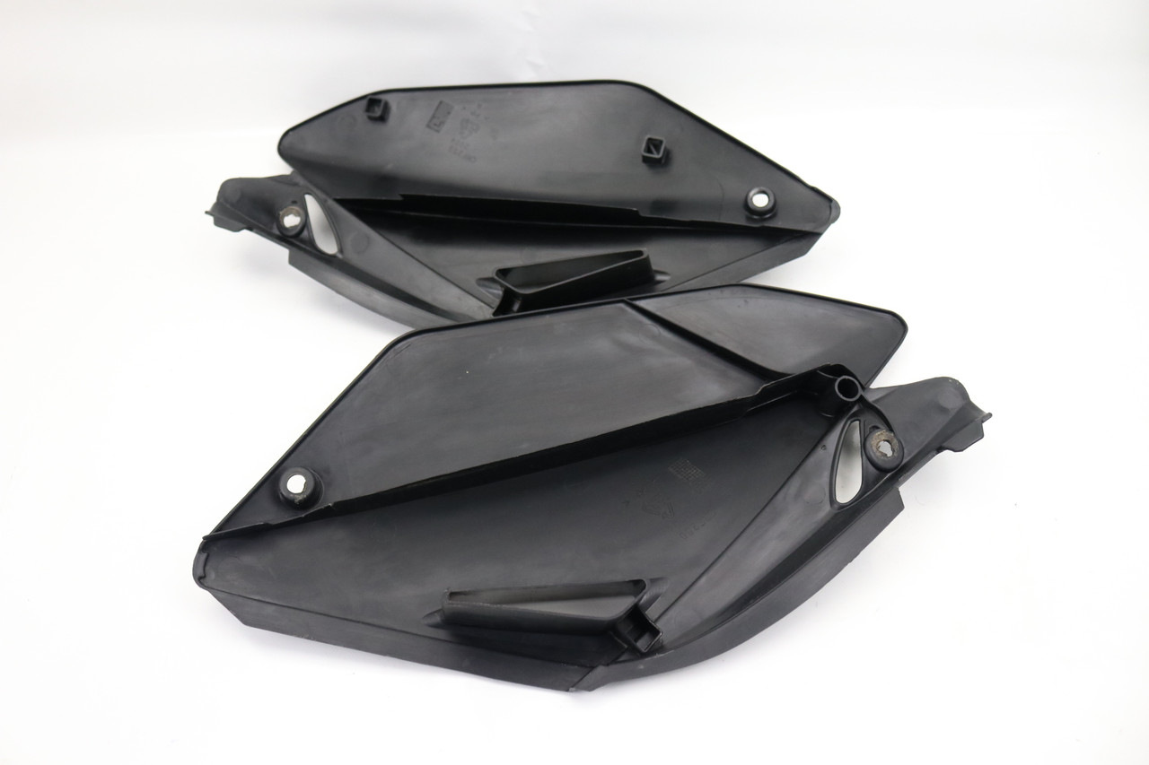 CRF250R 2004 Side Panels Plastics Black Honda 83510-KRN-000ZB #281