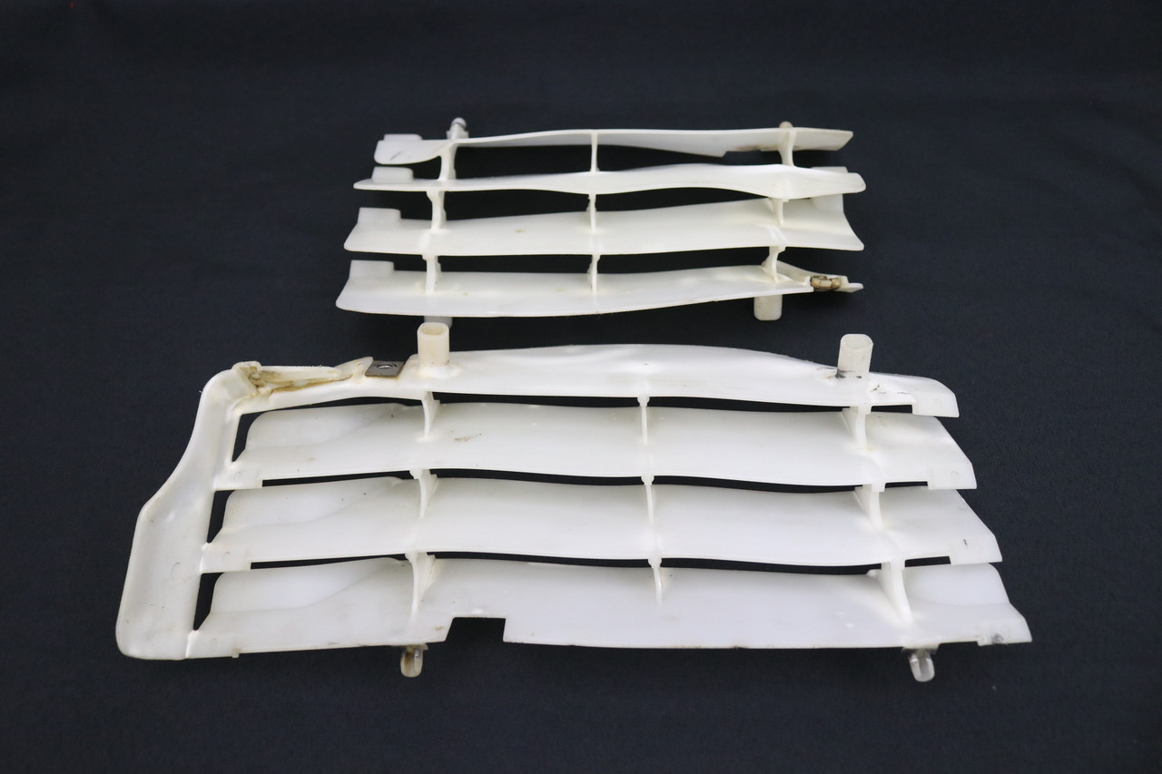RM-Z250 10-18 Radiator Louvre Fins Panels Suzuki 17801-49H00 #282