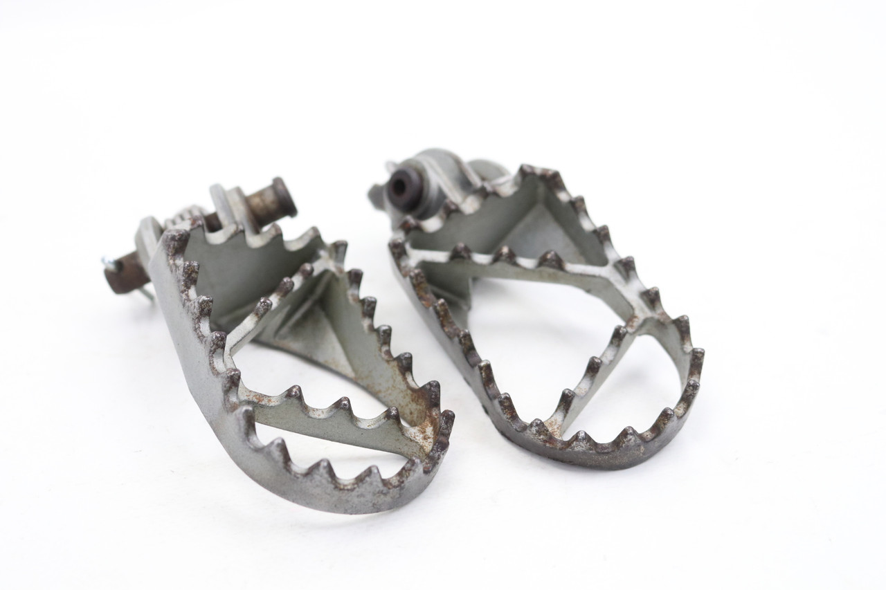 125-525 EXC SX-F SX XC-F 07-16 Footrests LH+RH Footpegs & Pins KTM #284