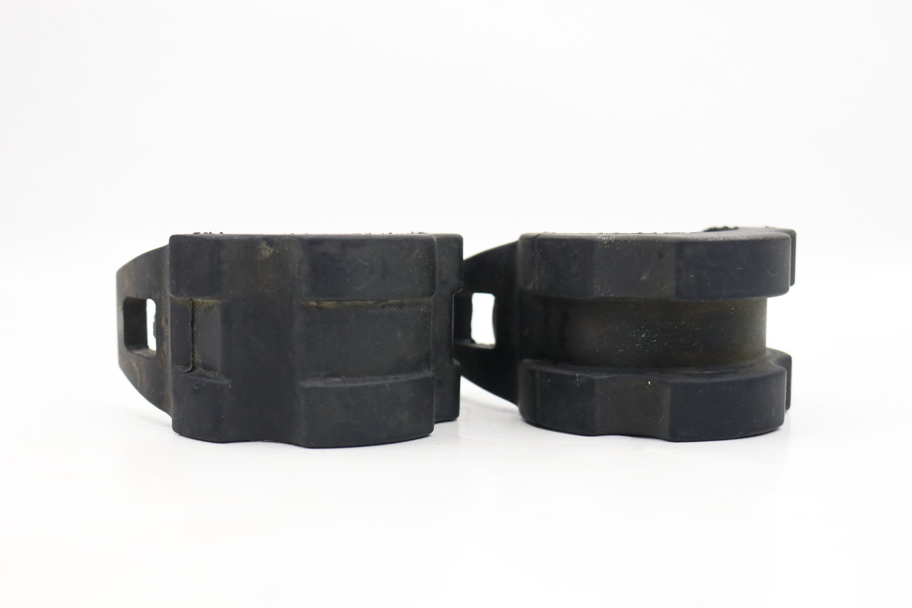 XR200R 90–02 Fuel Tank Rubber Cushions Honda 17612-KT0-670 #287