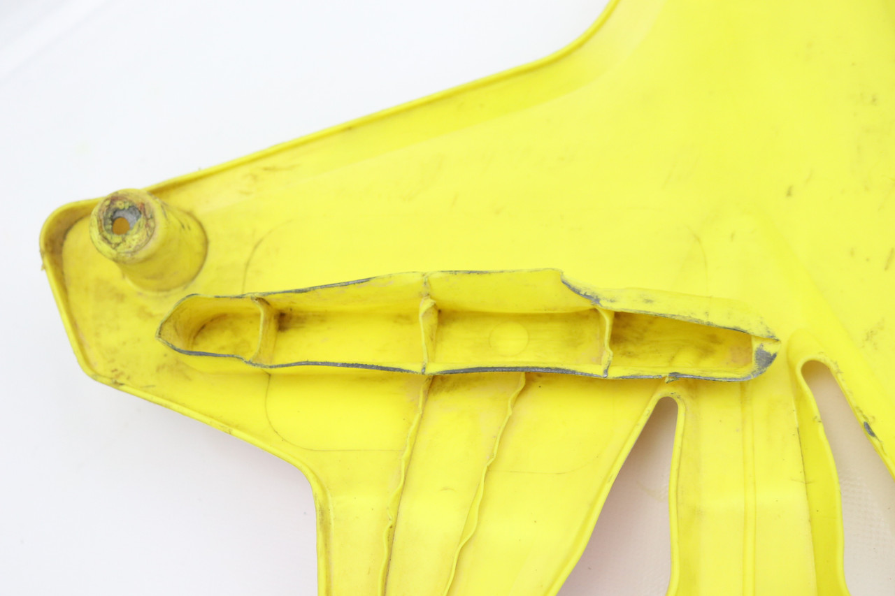 RM-Z250 2007–2009 Tank Shrouds Plastics Pair Suzuki 17761-10H00-YU1 #289