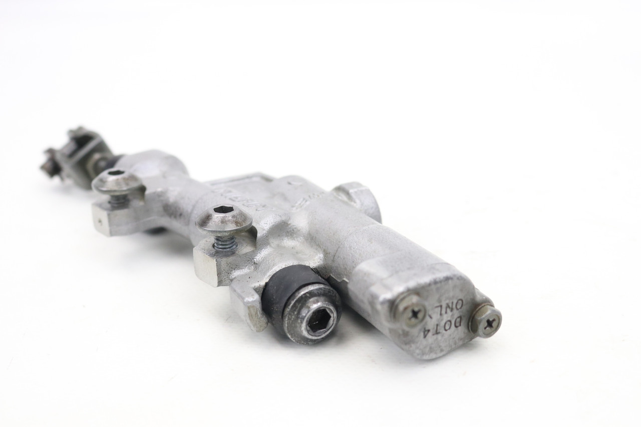 YZ / YZF / WRF 09–25 Rear Brake Master Cylinder Yamaha 17D-2583V-00-00 #290