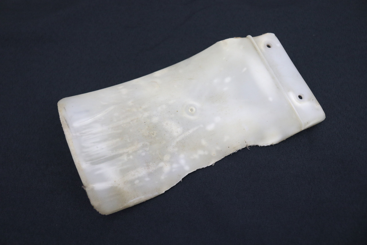 CRF450X 05–08 CRF450R 02–08 Rear Mud Flap Honda 17218-KZ3-860 #294